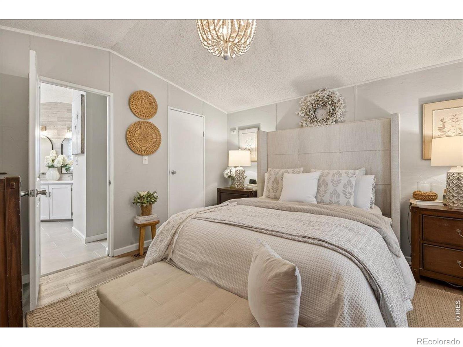 MLS Image #9 for 8410  madison way,denver, Colorado