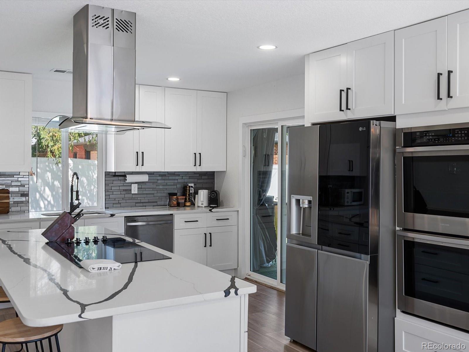 MLS Image #14 for 900  troy street,aurora, Colorado