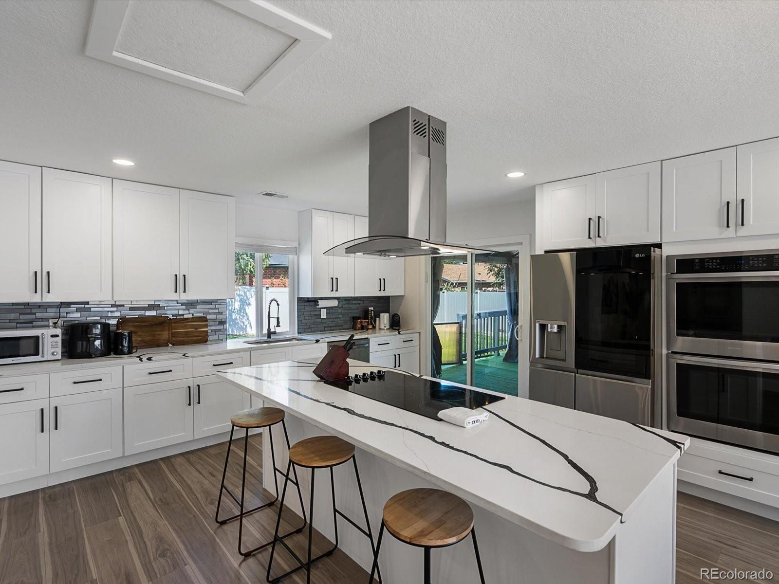 MLS Image #15 for 900  troy street,aurora, Colorado