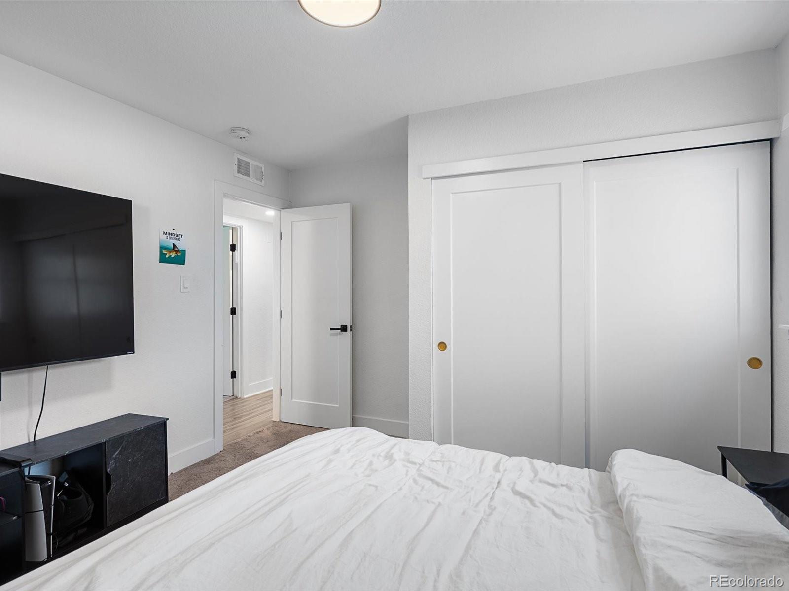 MLS Image #22 for 900  troy street,aurora, Colorado