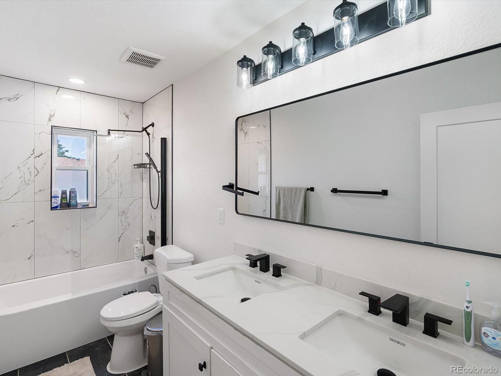 MLS Image #23 for 900  troy street,aurora, Colorado