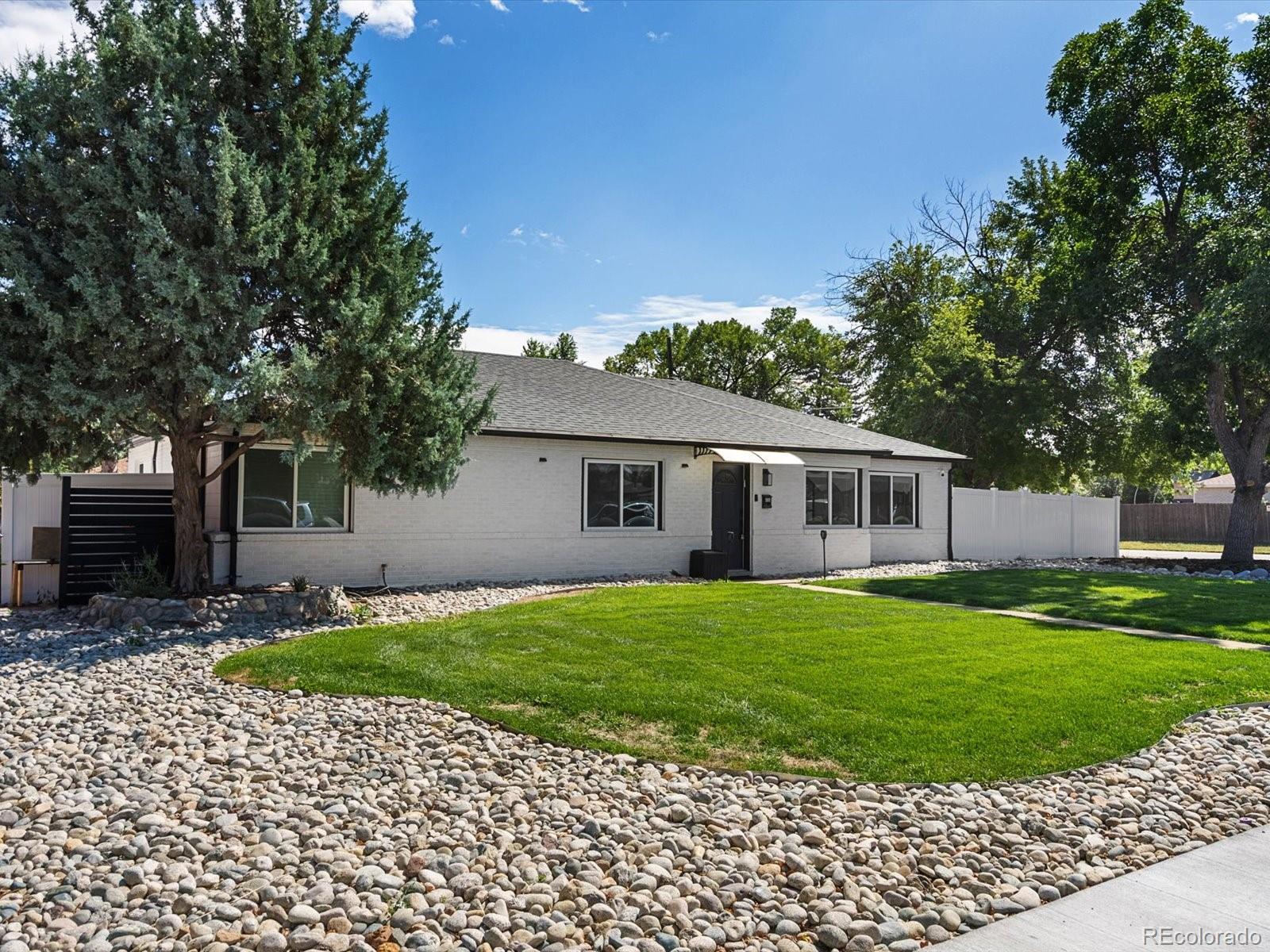 MLS Image #3 for 900  troy street,aurora, Colorado