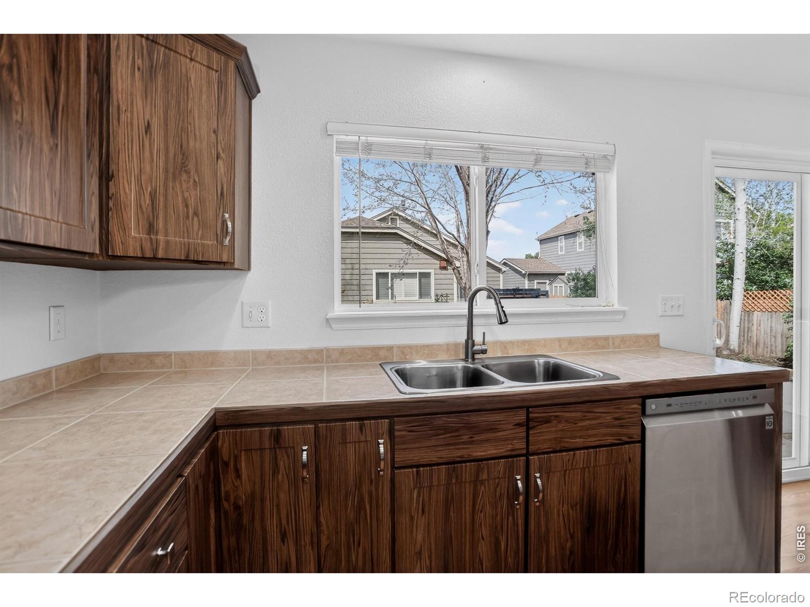 MLS Image #16 for 5845  scenic avenue,firestone, Colorado