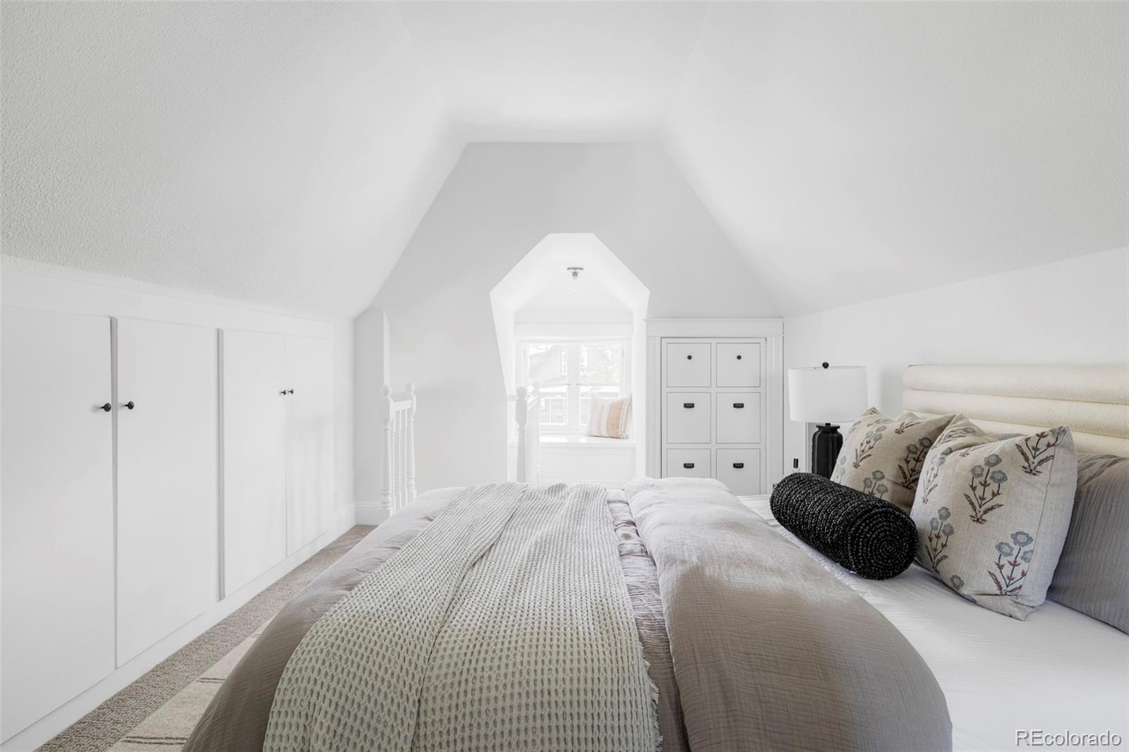 MLS Image #13 for 1457 s grant street,denver, Colorado