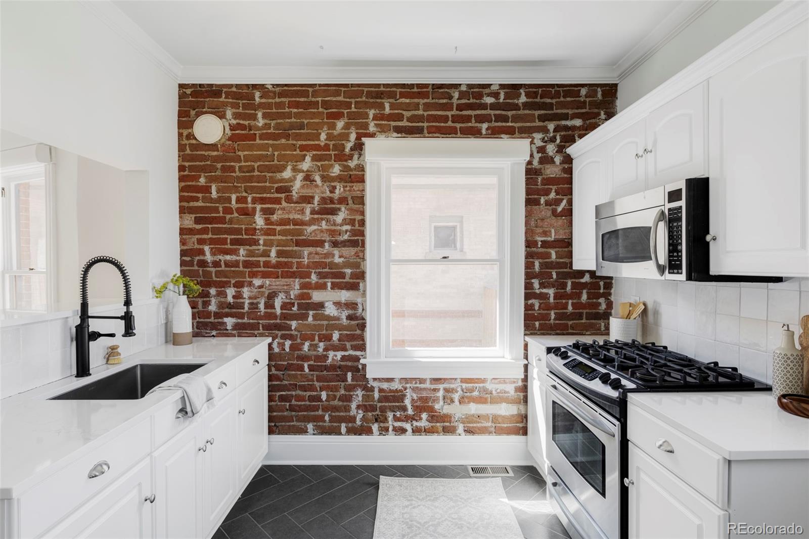 MLS Image #8 for 1457 s grant street,denver, Colorado