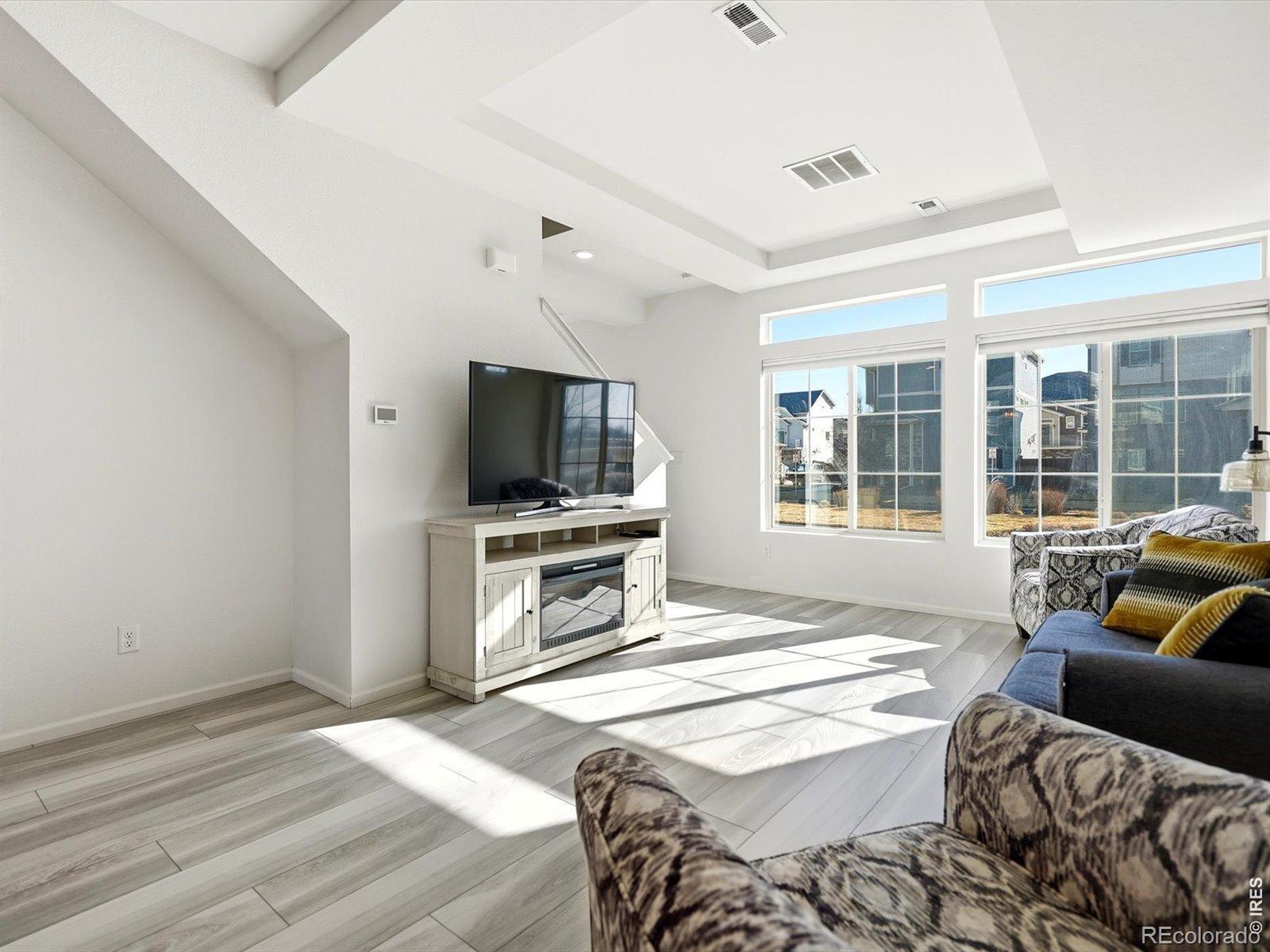 MLS Image #7 for 3905  windwood drive,johnstown, Colorado