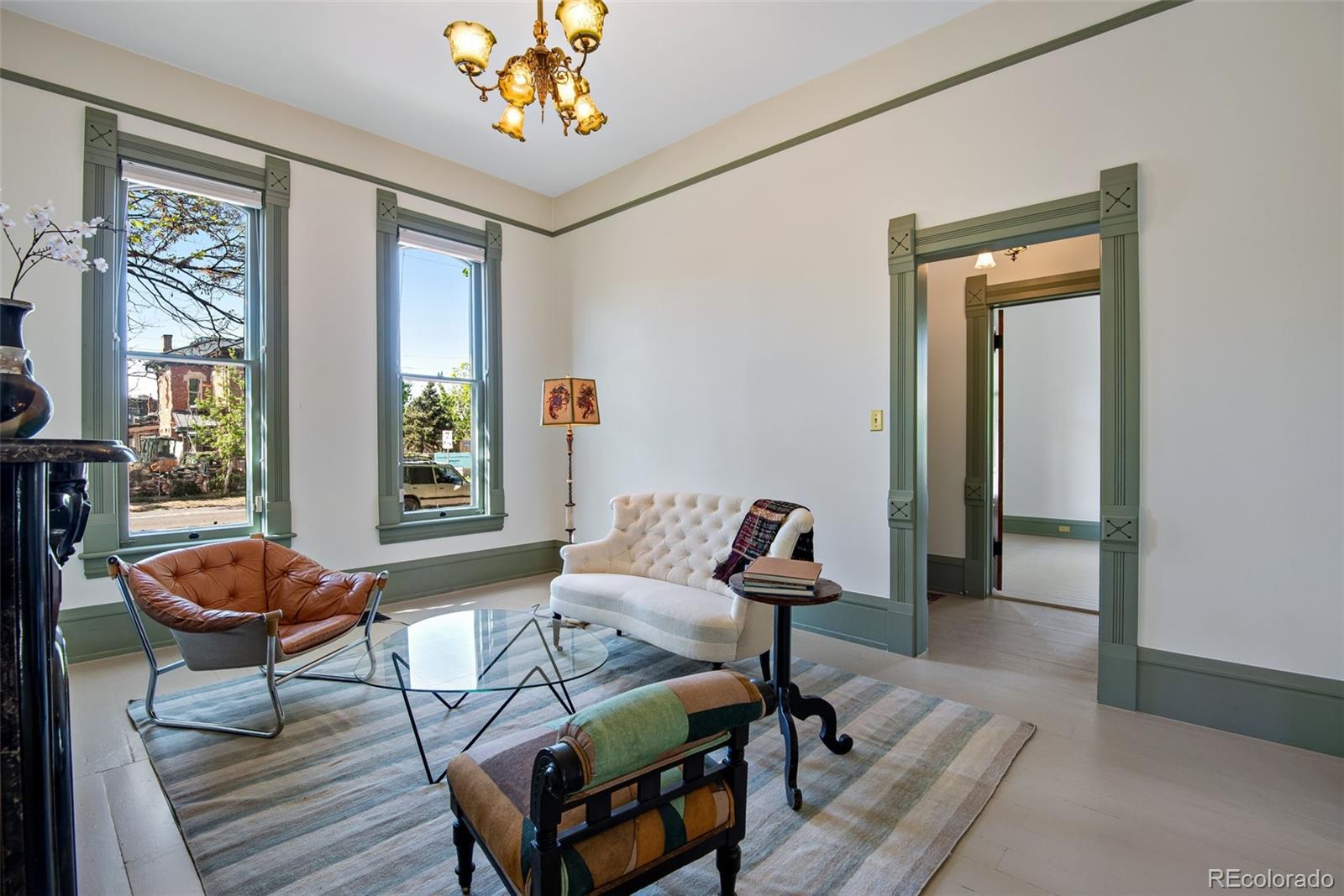 MLS Image #12 for 2550  stout street,denver, Colorado