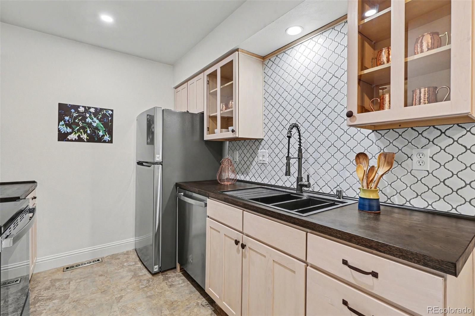 MLS Image #3 for 6305 w 6th avenue,lakewood, Colorado