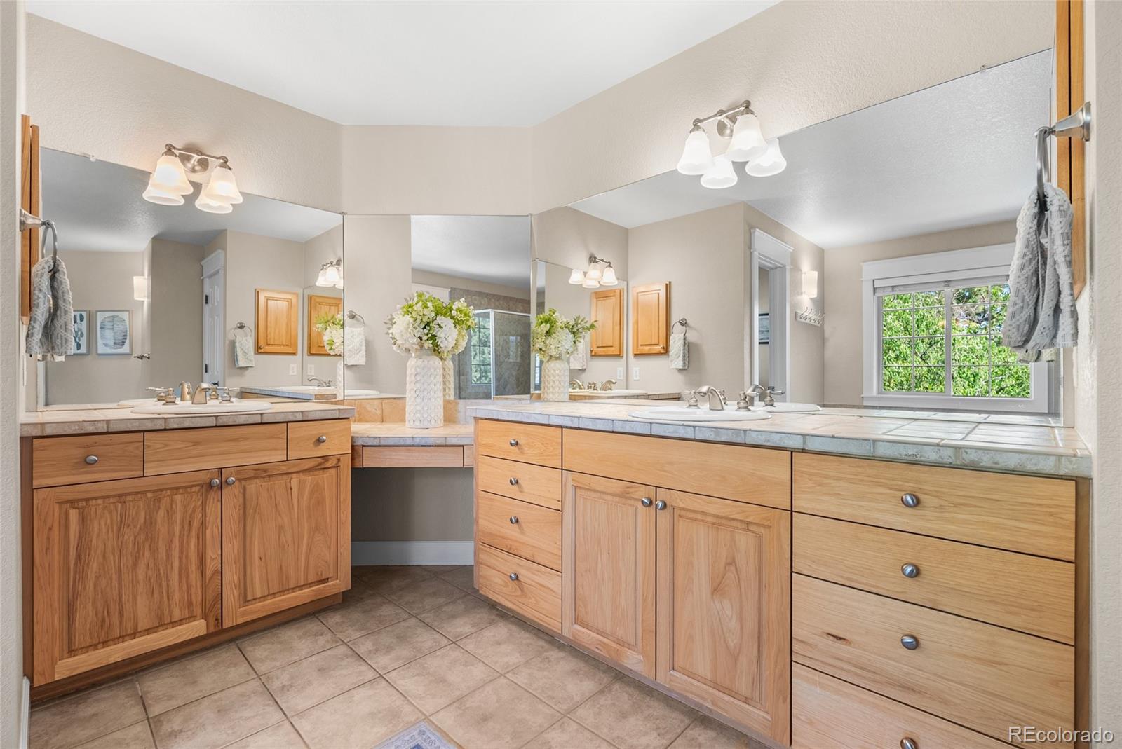 MLS Image #35 for 2817  shoshone trail,lafayette, Colorado