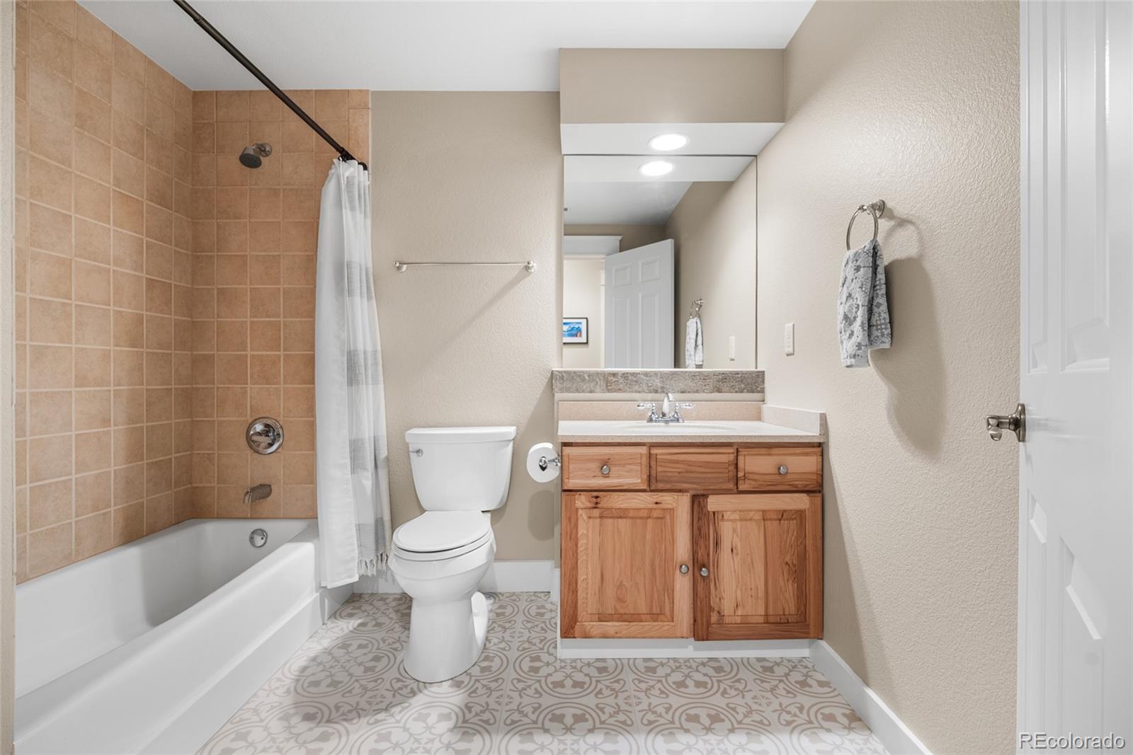 MLS Image #42 for 2817  shoshone trail,lafayette, Colorado