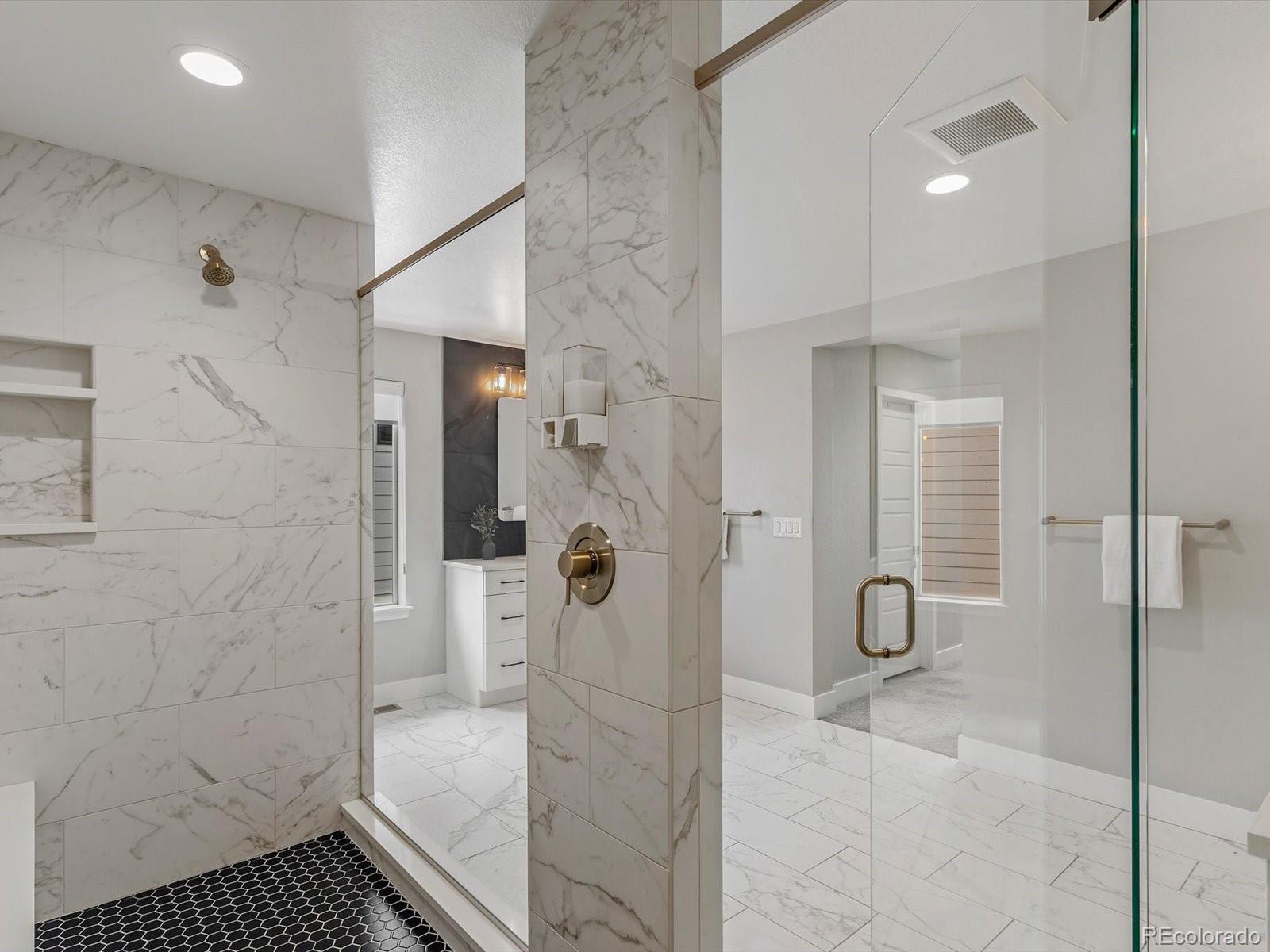 MLS Image #33 for 5833  galena street,denver, Colorado