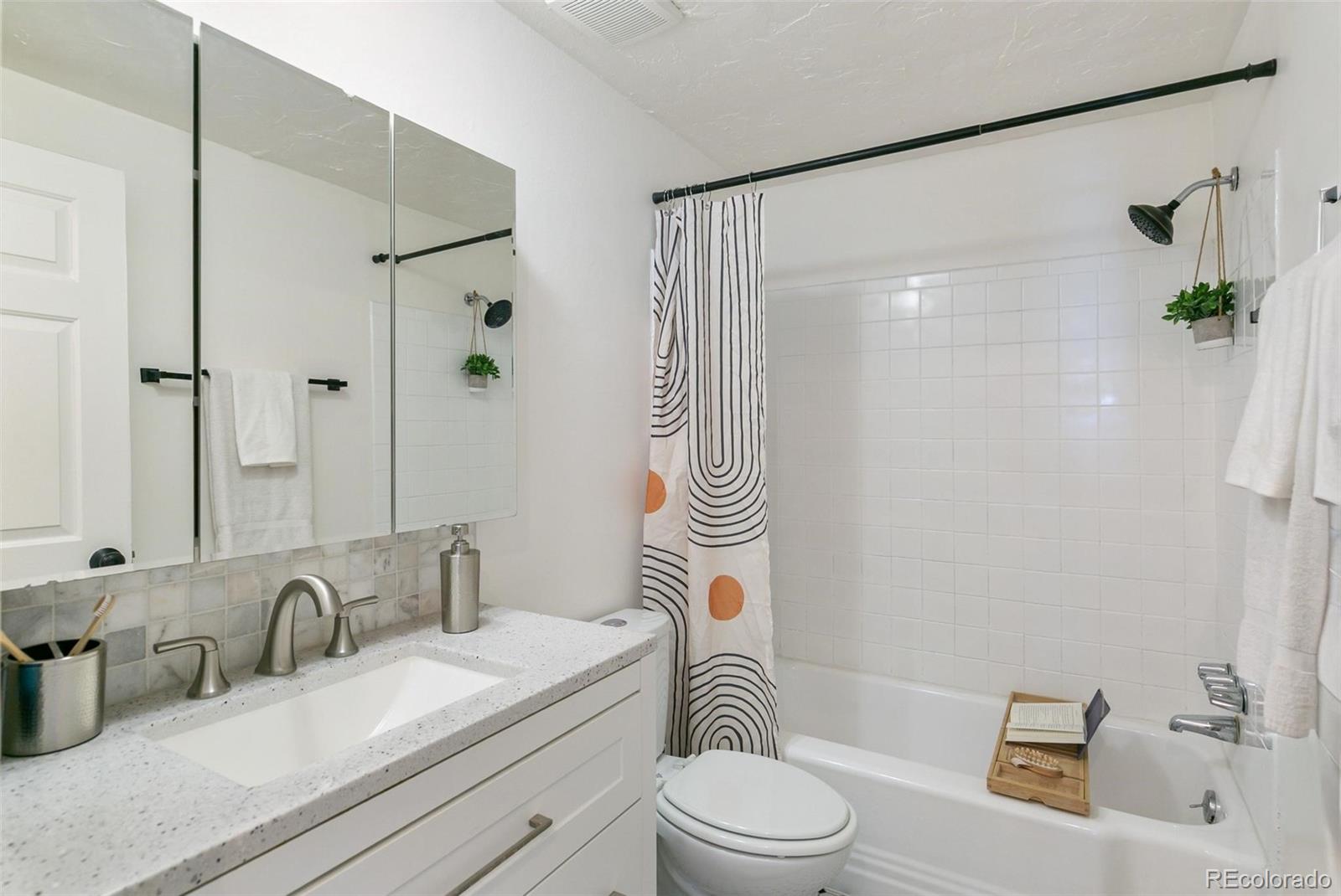 MLS Image #12 for 701 n pearl street,denver, Colorado
