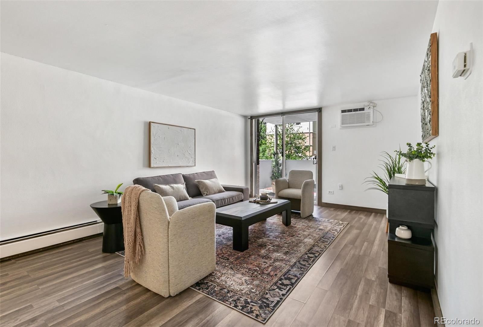 MLS Image #4 for 701 n pearl street,denver, Colorado