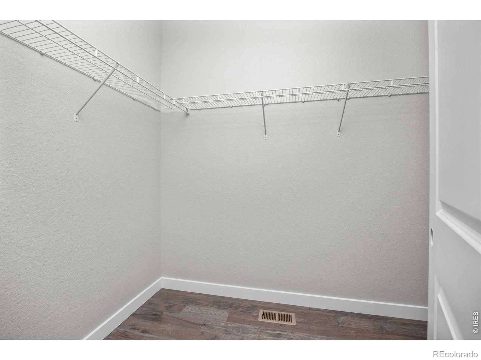 MLS Image #20 for 4524  heatherhill court,longmont, Colorado