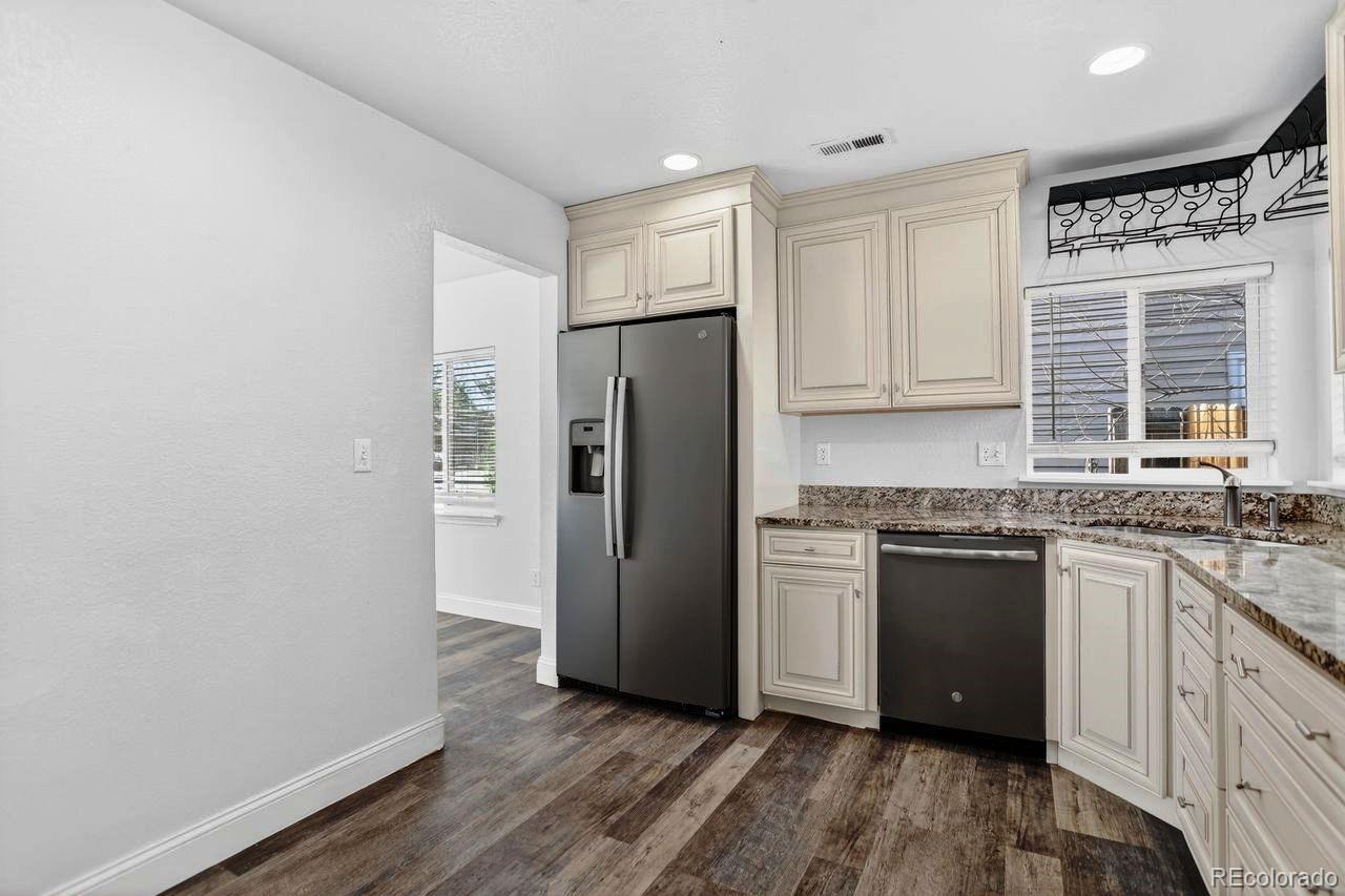 MLS Image #11 for 825  havana street,aurora, Colorado