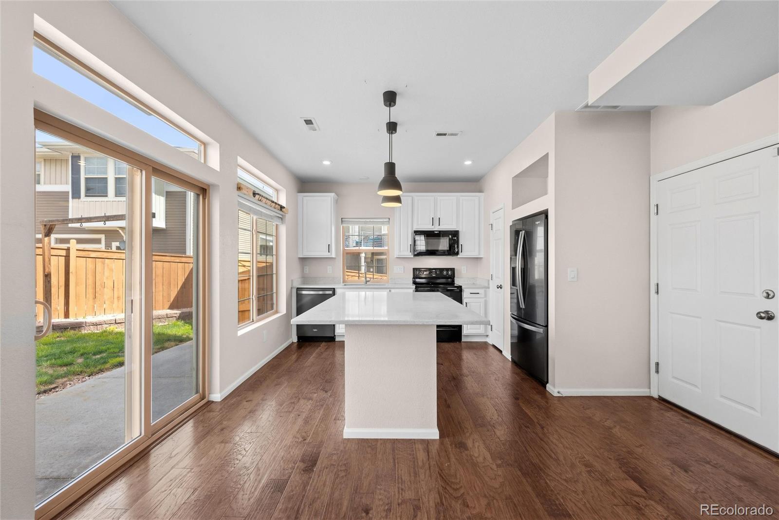 MLS Image #5 for 10539  waco street,commerce city, Colorado