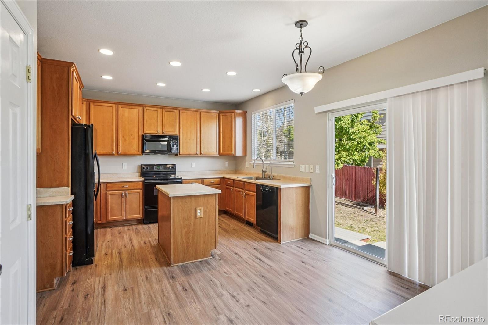 MLS Image #17 for 16493 e 98th way,commerce city, Colorado