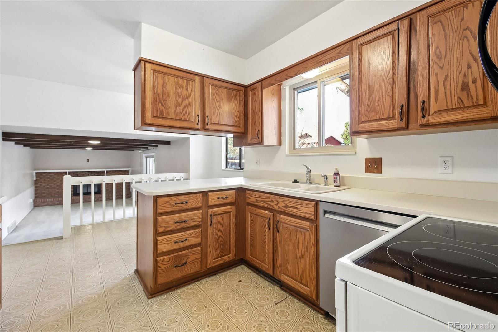 MLS Image #9 for 7322 s downing circle,centennial, Colorado