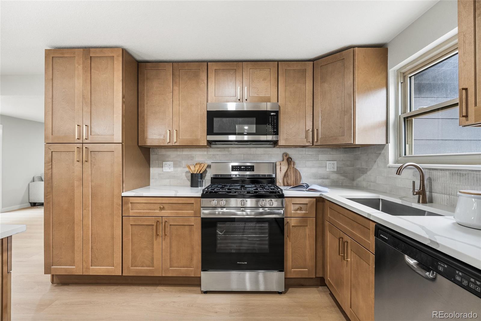 MLS Image #7 for 10439  independence street,broomfield, Colorado