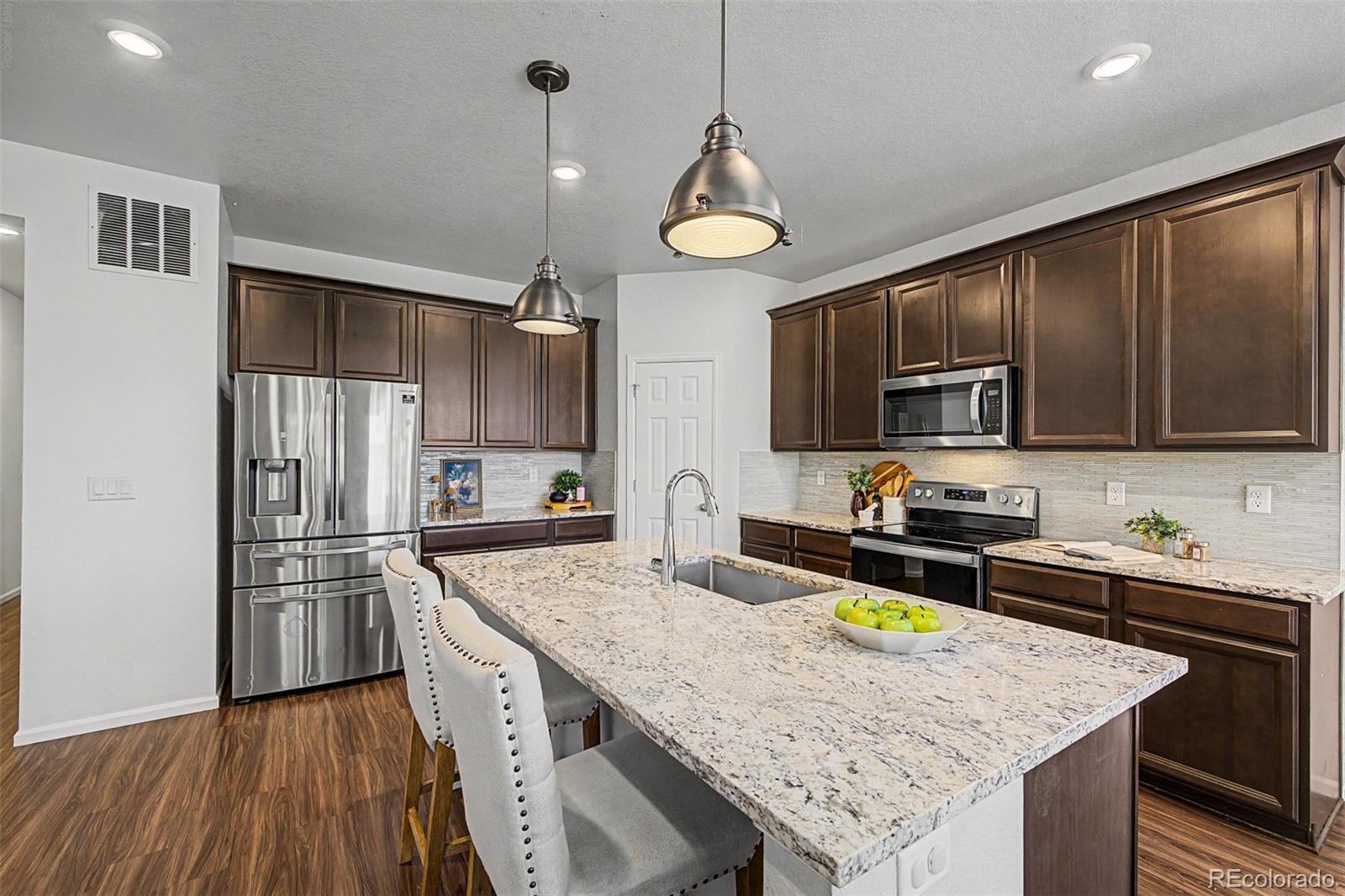 MLS Image #6 for 65  sugar beet circle,longmont, Colorado