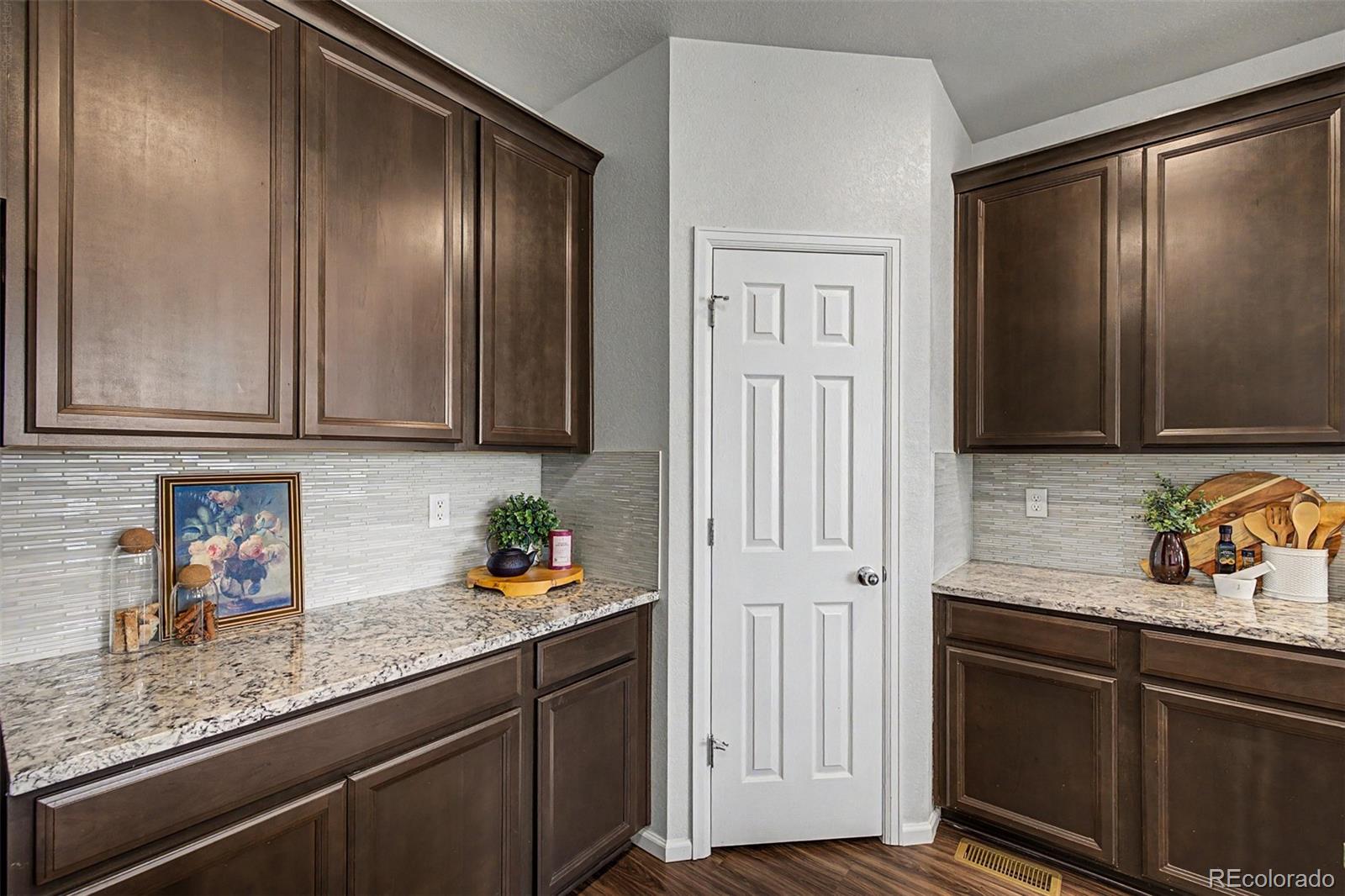 MLS Image #7 for 65  sugar beet circle,longmont, Colorado