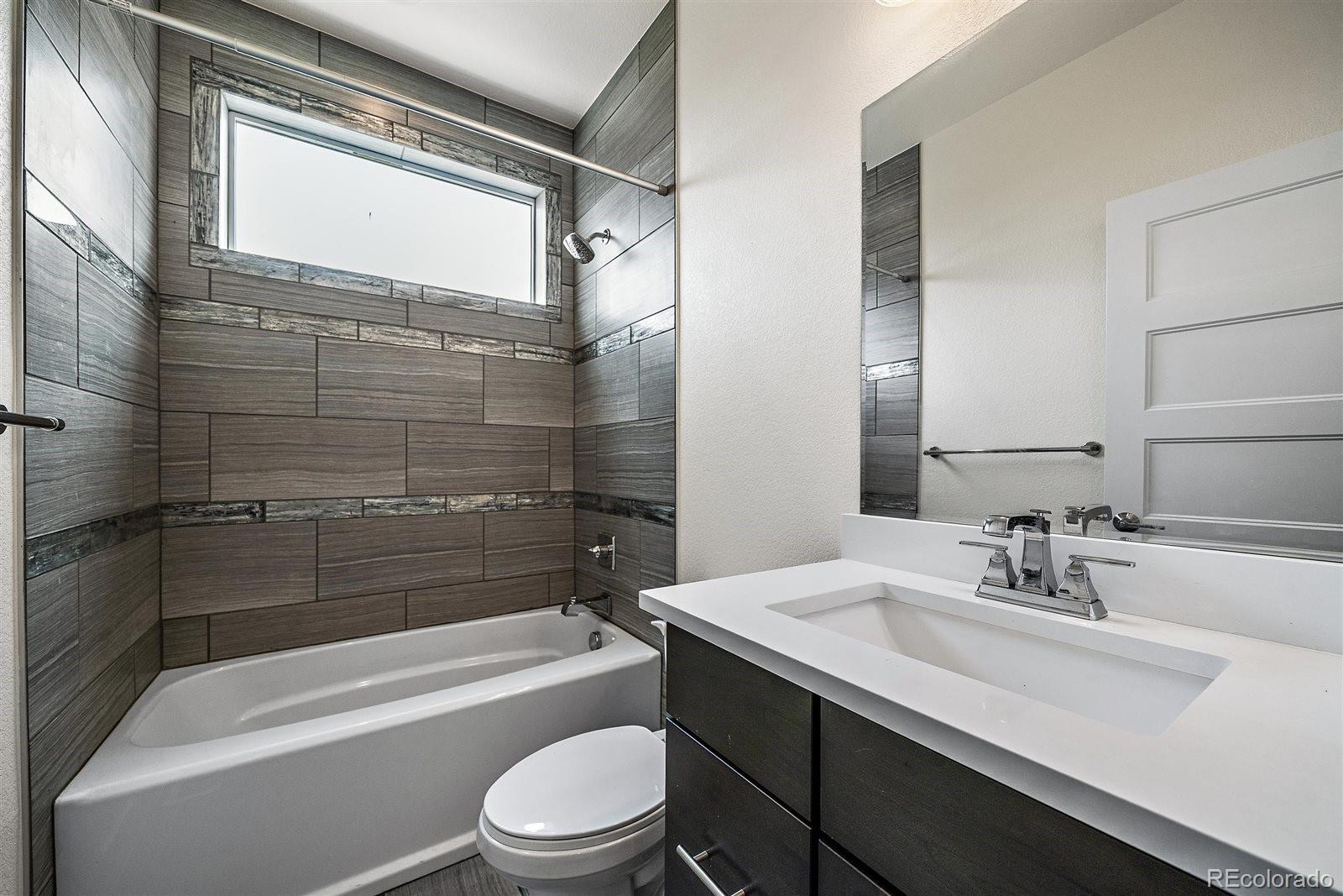 MLS Image #16 for 1340 n sheridan boulevard,denver, Colorado
