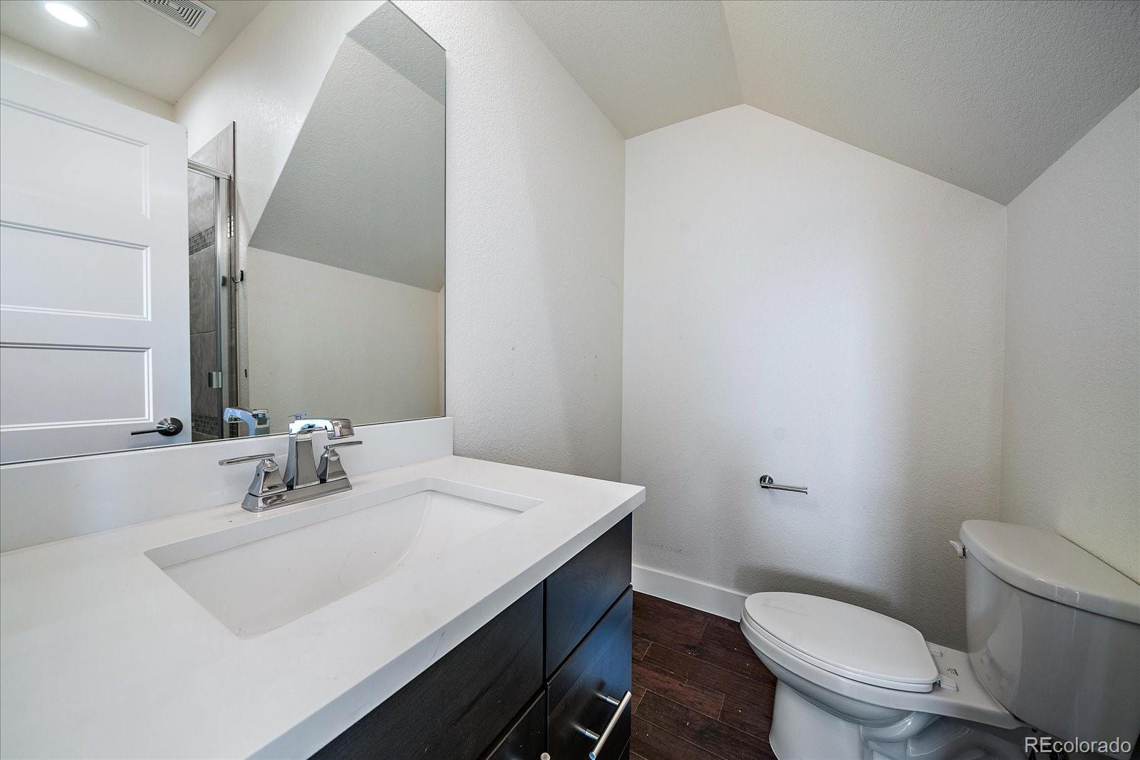 MLS Image #19 for 1340 n sheridan boulevard,denver, Colorado