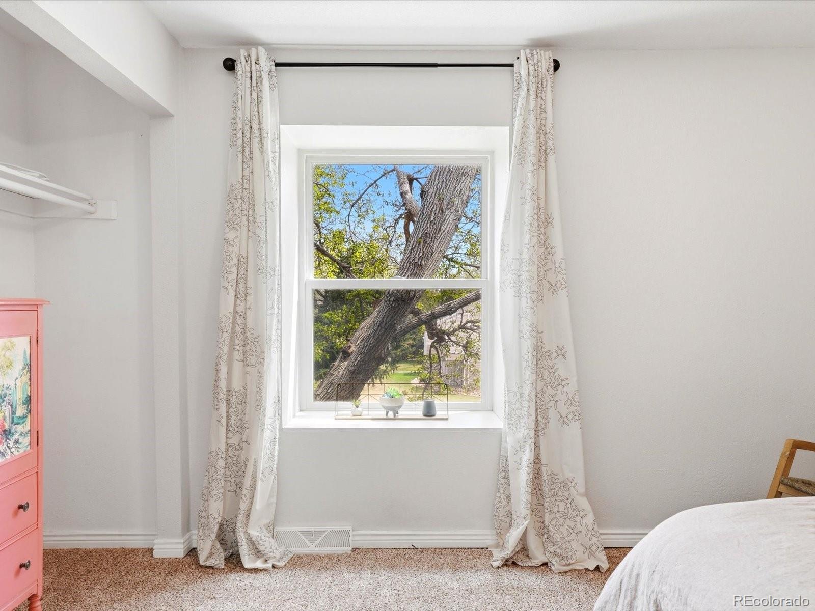MLS Image #13 for 1527 s owens street 12,denver, Colorado