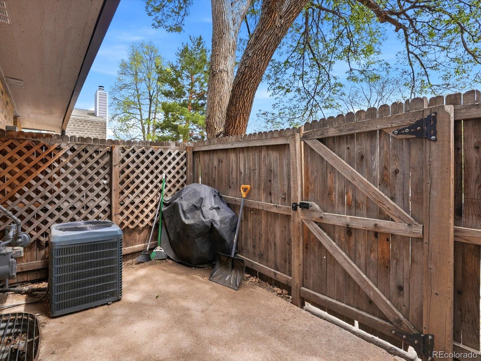 MLS Image #20 for 1527 s owens street 12,denver, Colorado