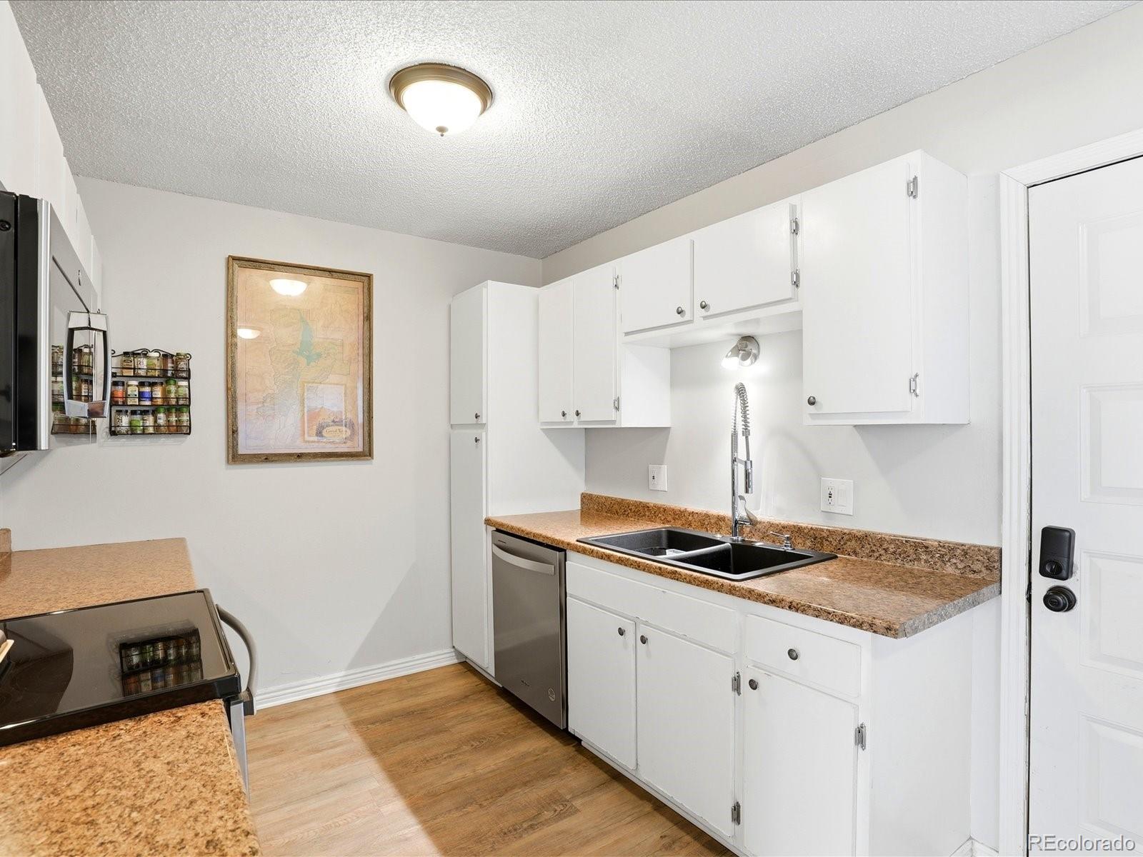 MLS Image #4 for 1527 s owens street 12,denver, Colorado