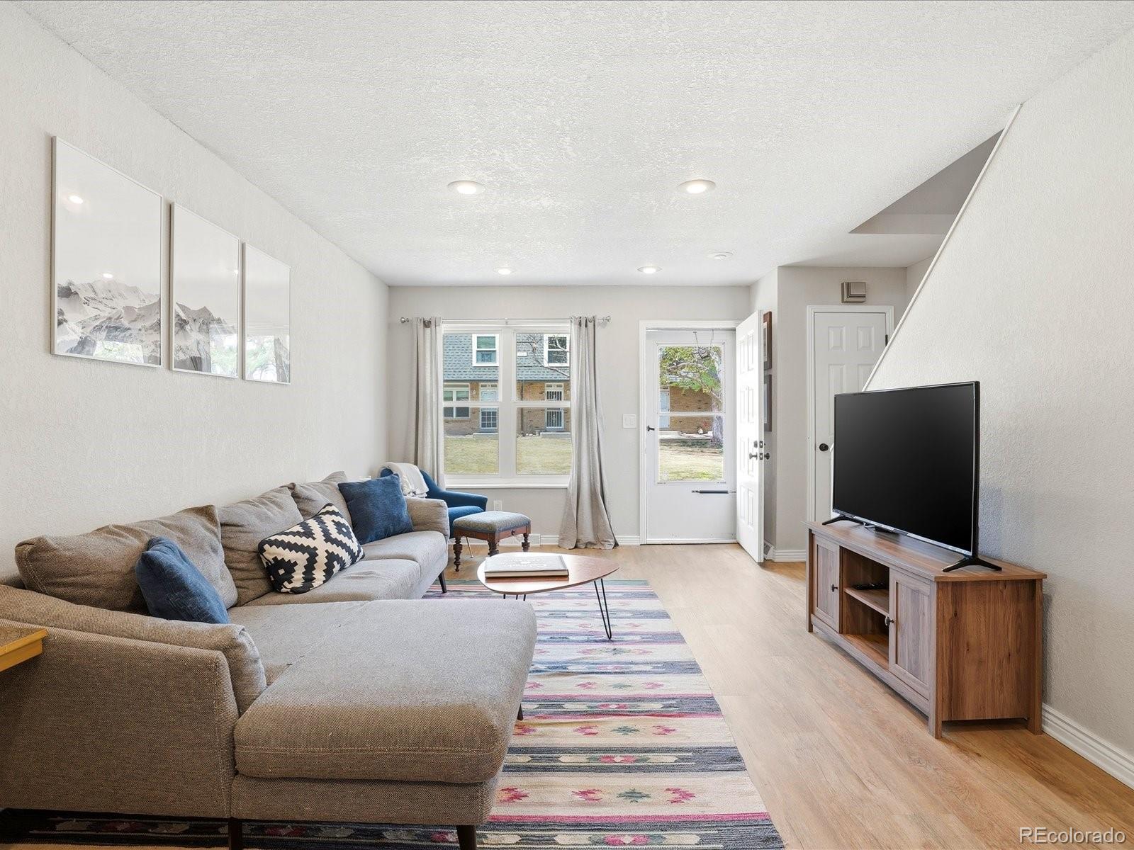 MLS Image #5 for 1527 s owens street 12,denver, Colorado