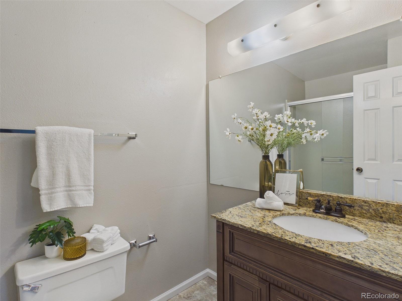 MLS Image #11 for 1140 s monaco parkway 3,denver, Colorado