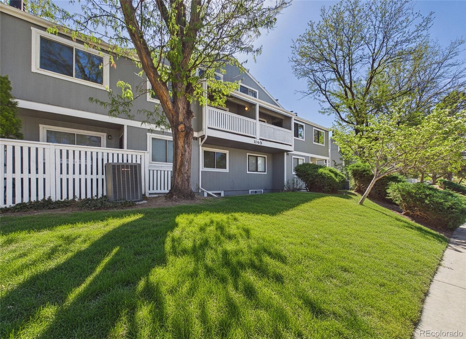 MLS Image #14 for 1140 s monaco parkway 3,denver, Colorado
