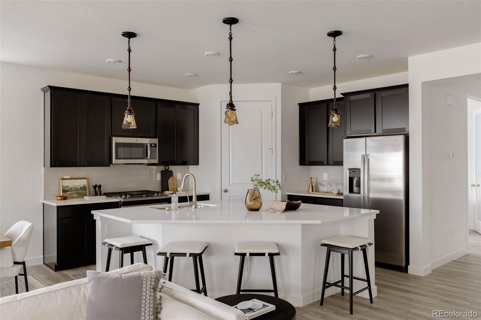 MLS Image #5 for 8571 s riviera court,aurora, Colorado
