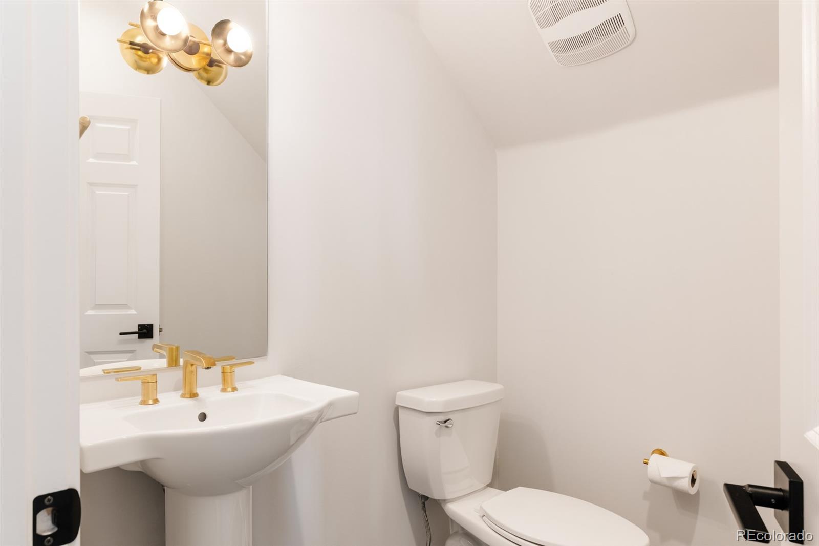 MLS Image #25 for 9950 e 63rd drive,denver, Colorado