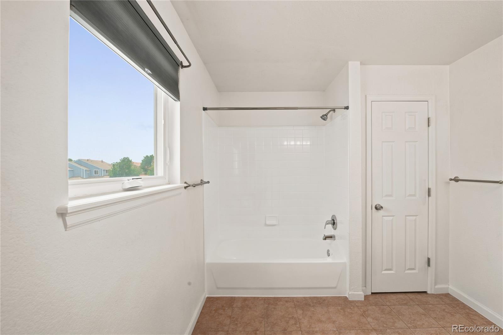 MLS Image #16 for 9687  eagle creek parkway,commerce city, Colorado