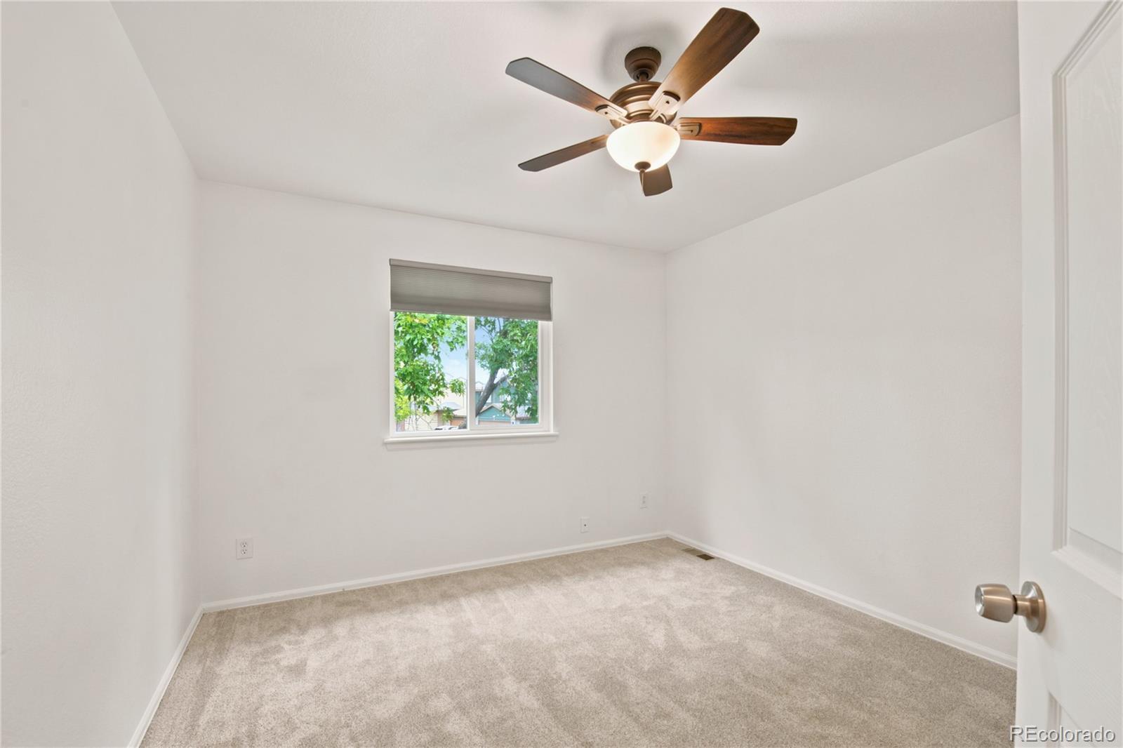MLS Image #18 for 9687  eagle creek parkway,commerce city, Colorado