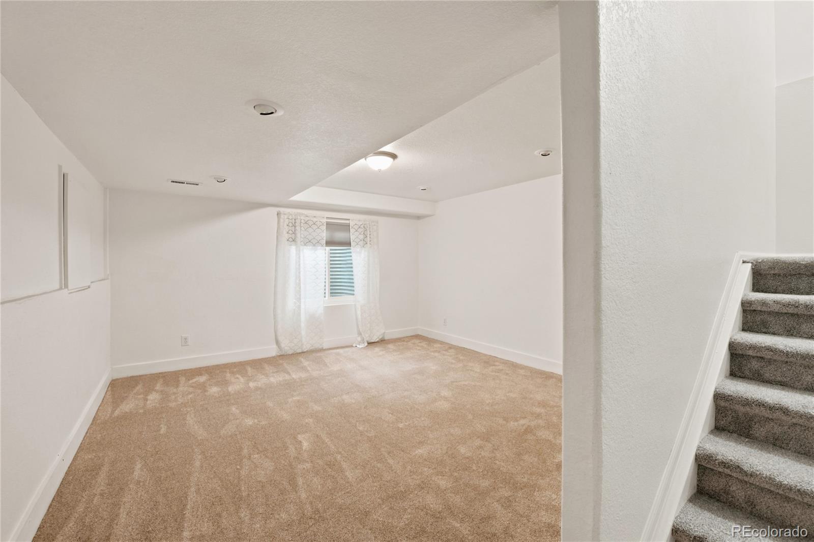 MLS Image #23 for 9687  eagle creek parkway,commerce city, Colorado