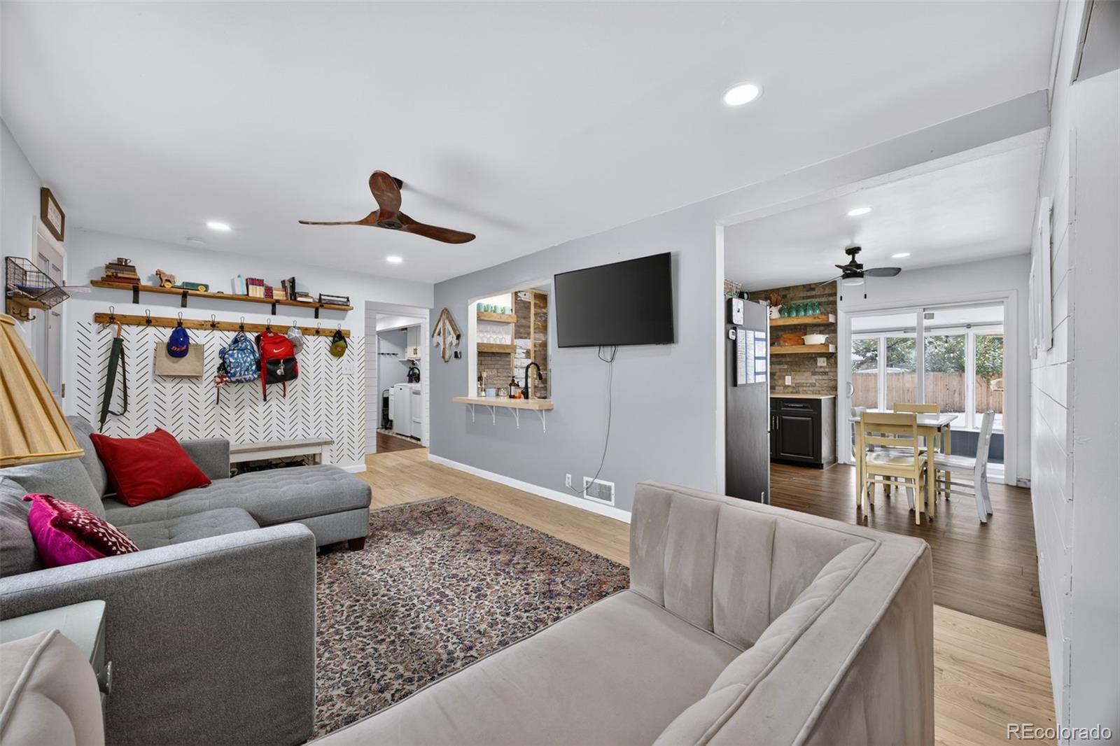 MLS Image #10 for 730  newark street,aurora, Colorado