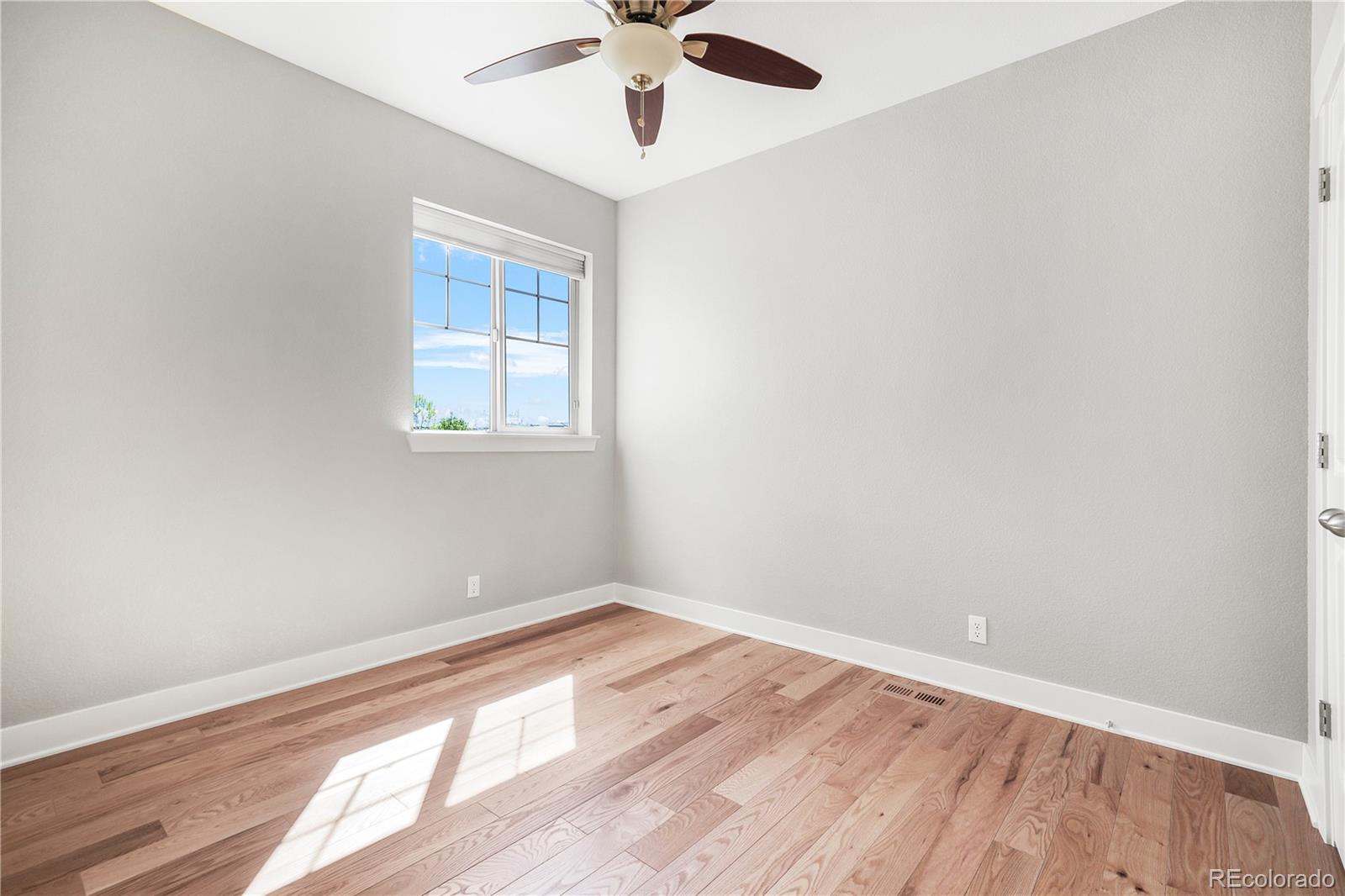MLS Image #18 for 4944  wabash street,denver, Colorado