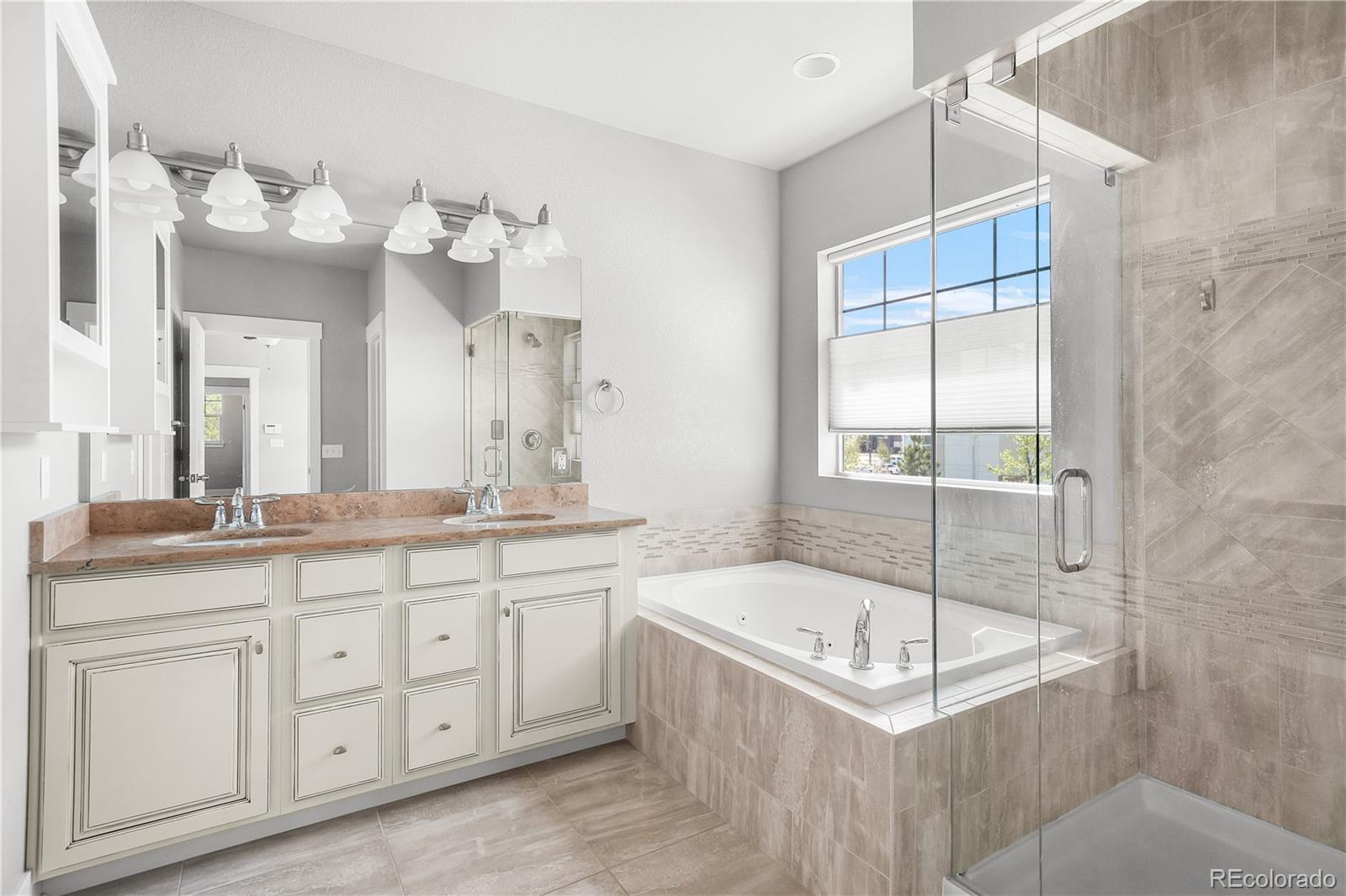 MLS Image #22 for 4944  wabash street,denver, Colorado