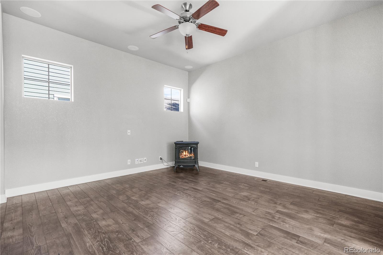 MLS Image #9 for 4944  wabash street,denver, Colorado