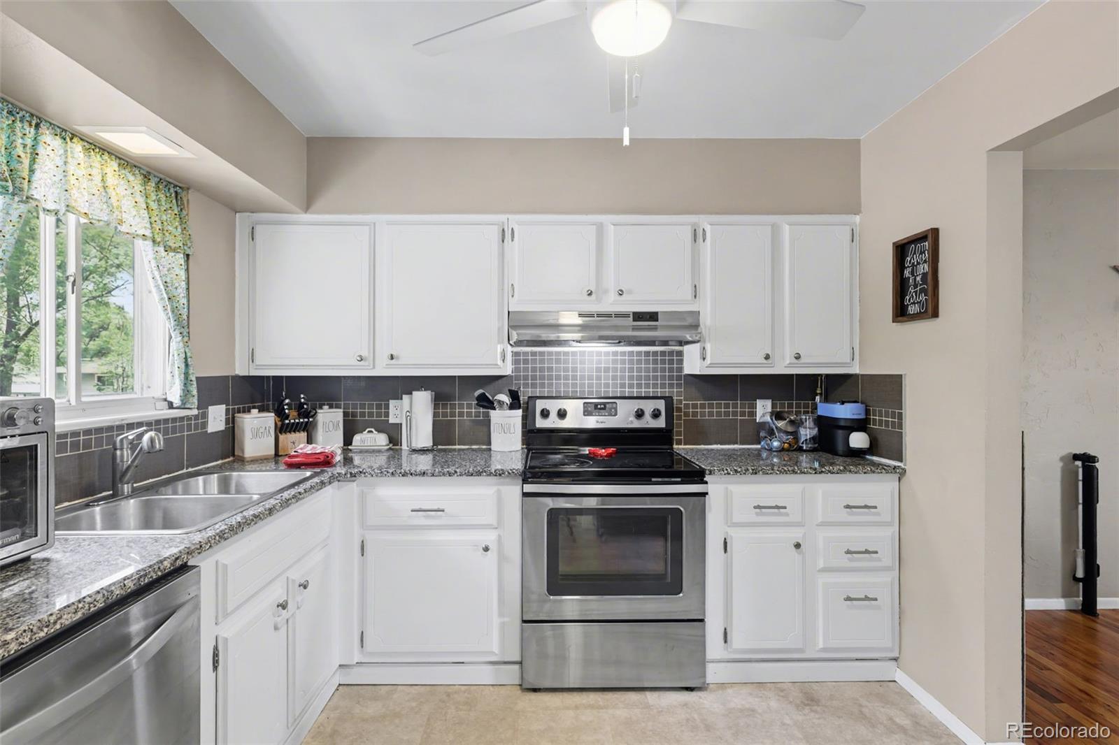 MLS Image #5 for 2927  cabrillo circle,colorado springs, Colorado