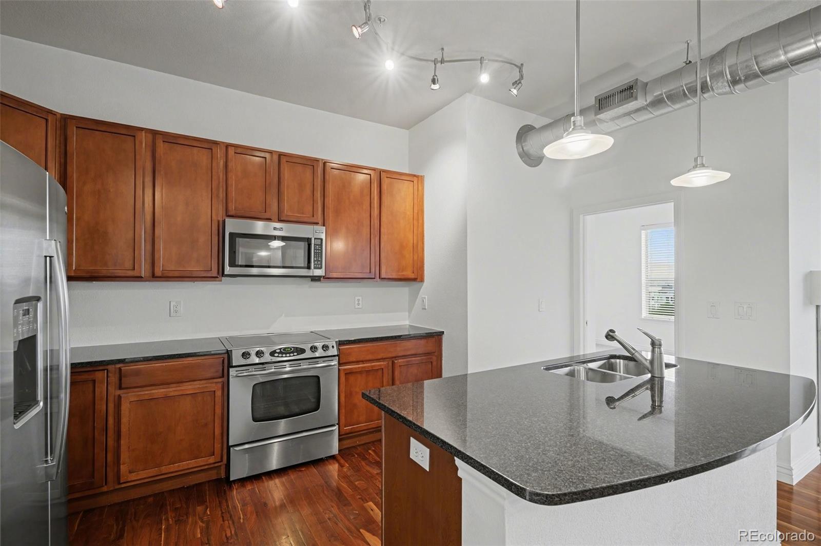MLS Image #4 for 10111  inverness main street,englewood, Colorado