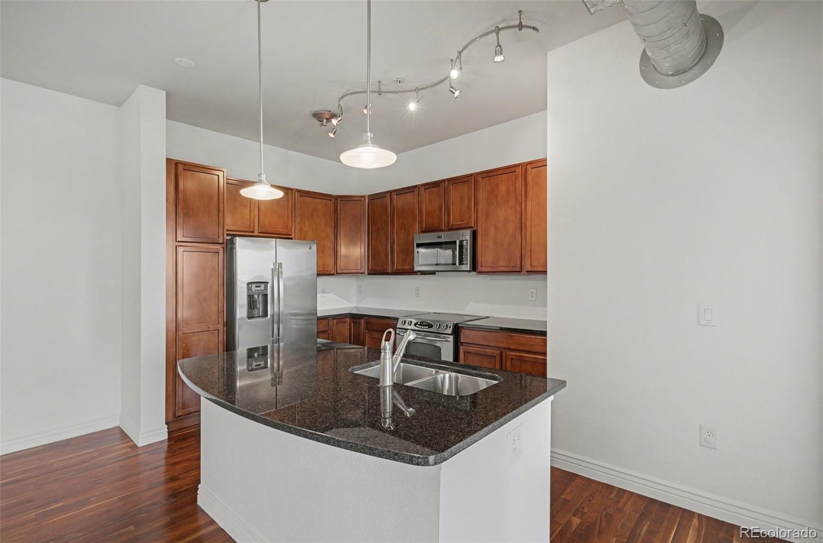 MLS Image #5 for 10111  inverness main street,englewood, Colorado