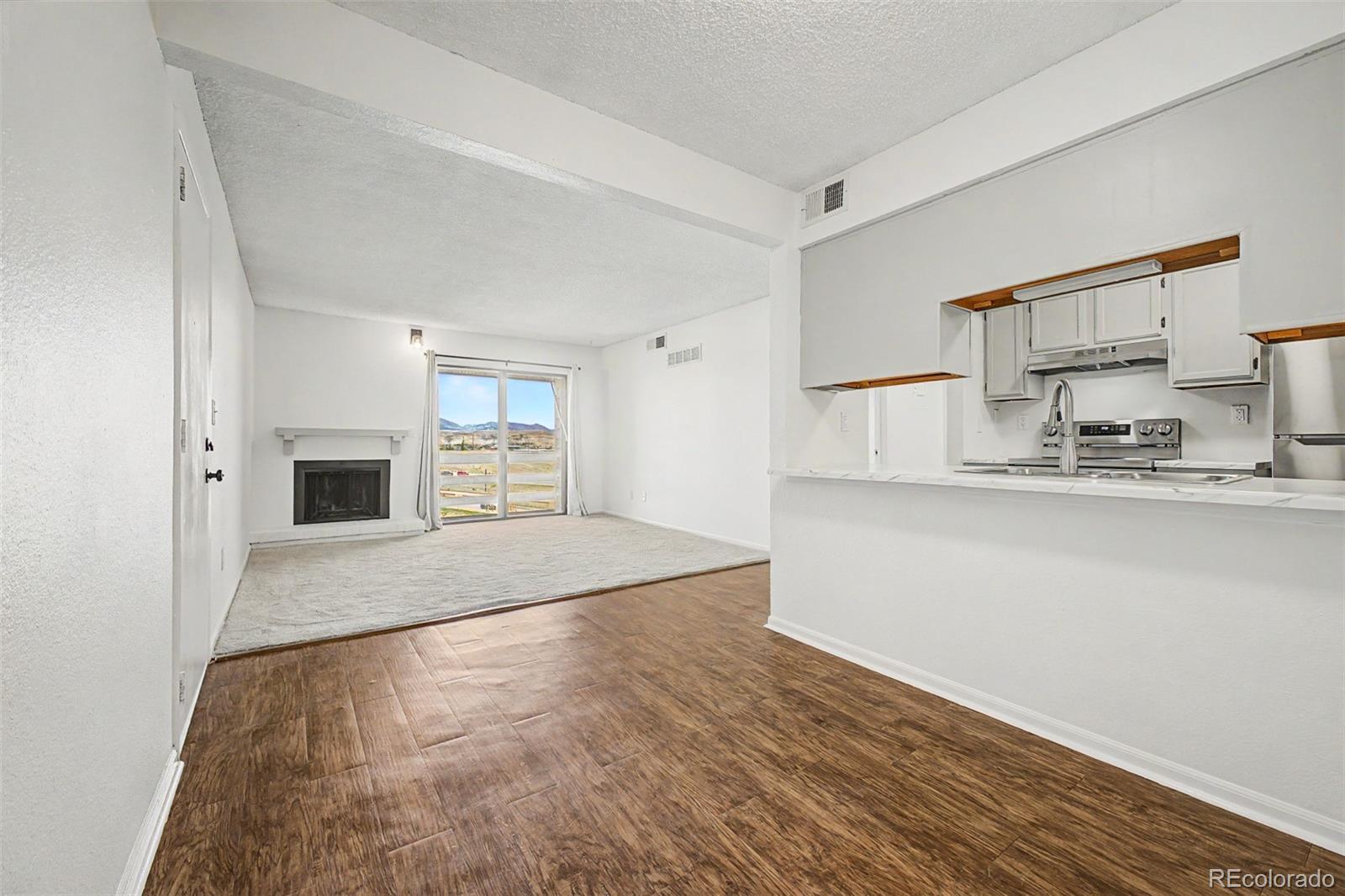 MLS Image #1 for 519  wright street 204,lakewood, Colorado