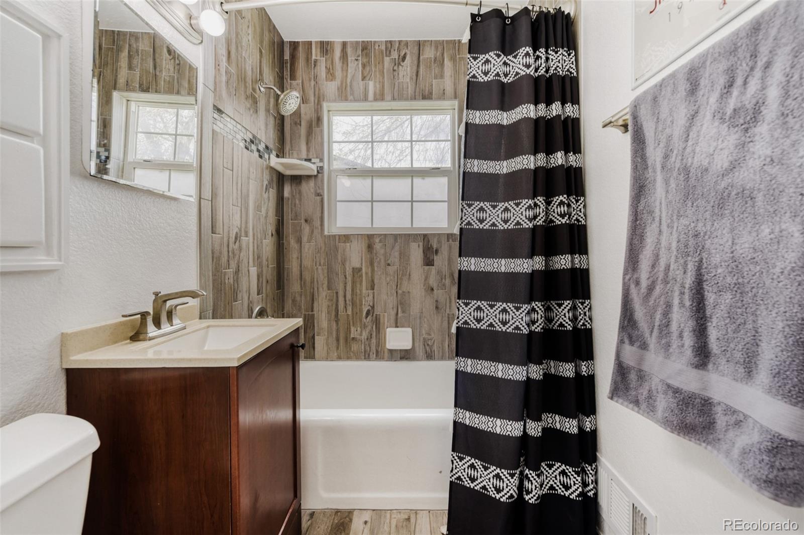 MLS Image #33 for 2986 s downing street,englewood, Colorado