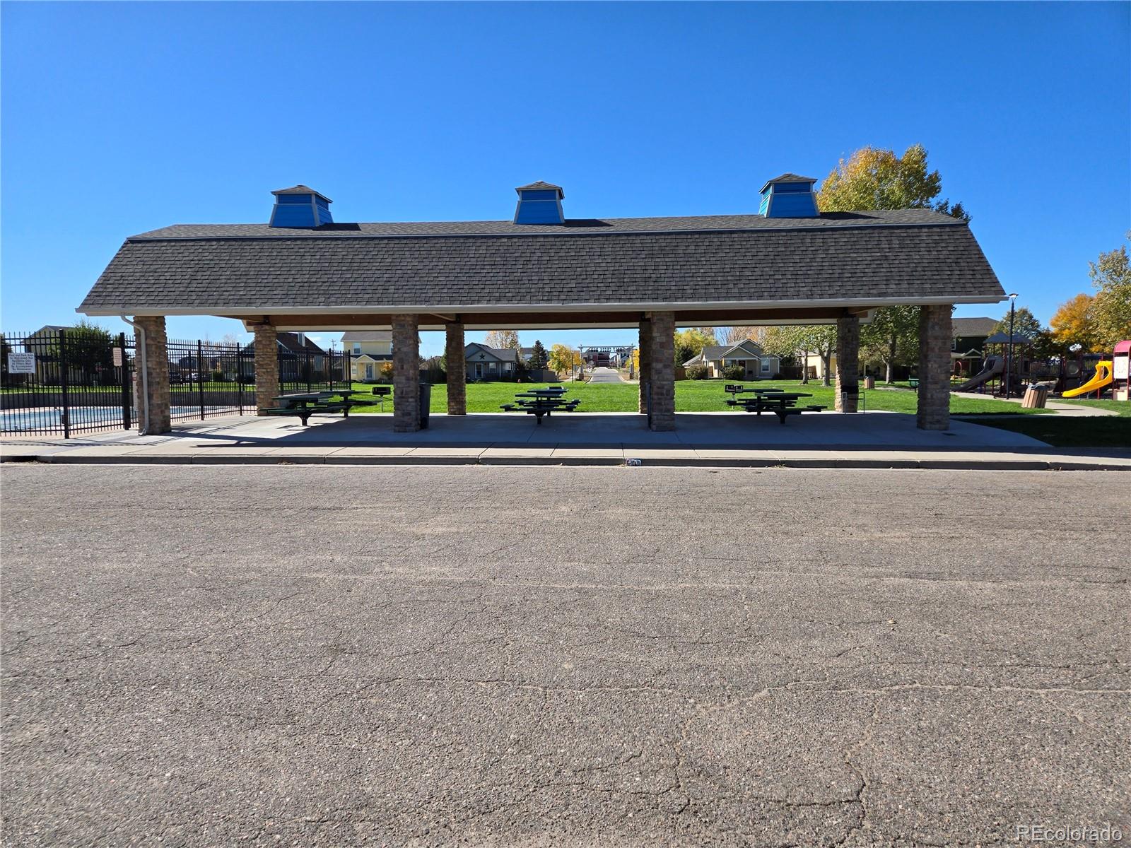 MLS Image #16 for 55606 e 28th place,strasburg, Colorado