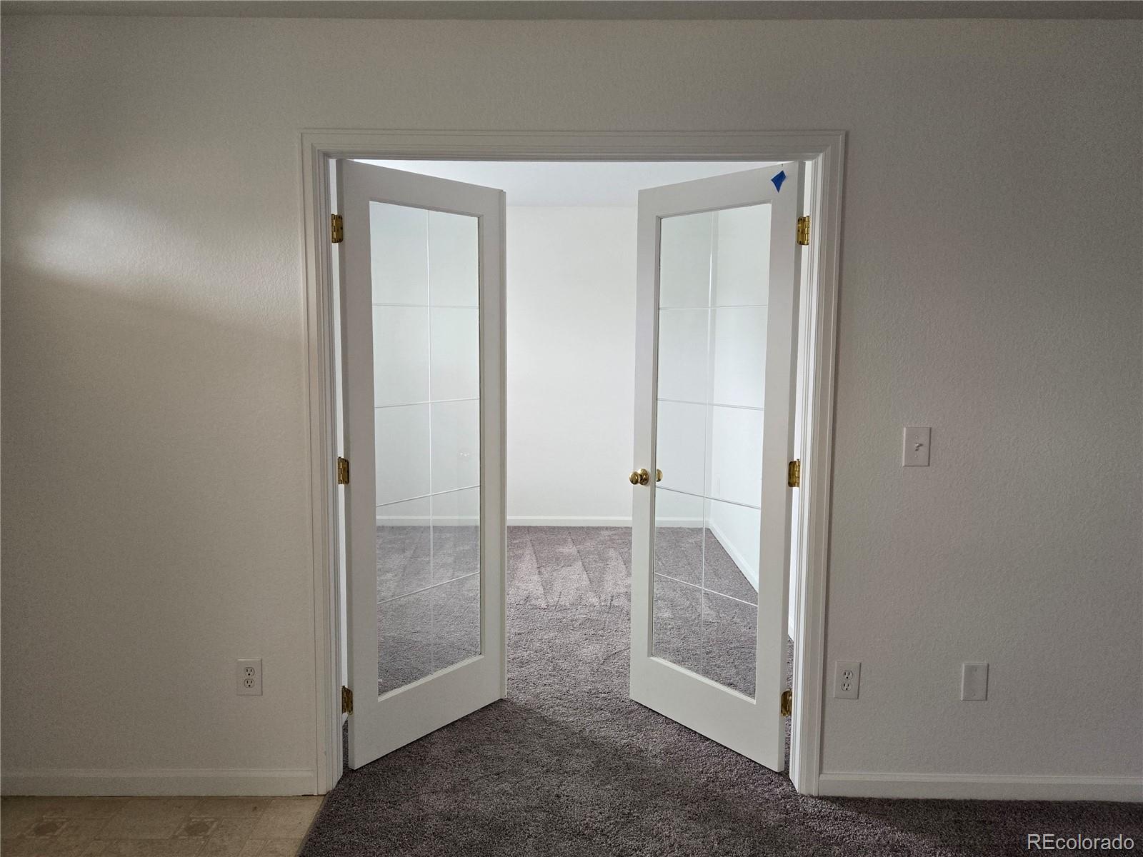 MLS Image #3 for 55606 e 28th place,strasburg, Colorado