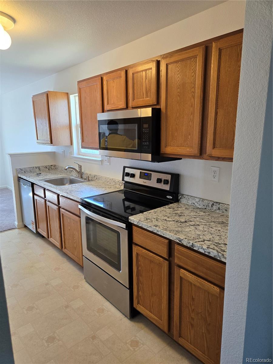 MLS Image #5 for 55606 e 28th place,strasburg, Colorado